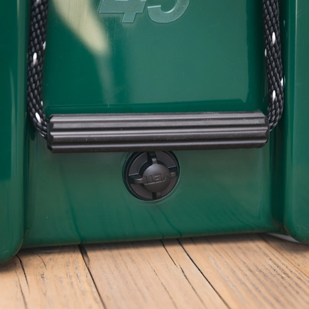 YETI Tundra 45 - Black Forest Green - image 7
