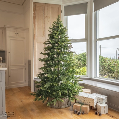 Everlands Galloway Spruce Artificial Christmas Tree