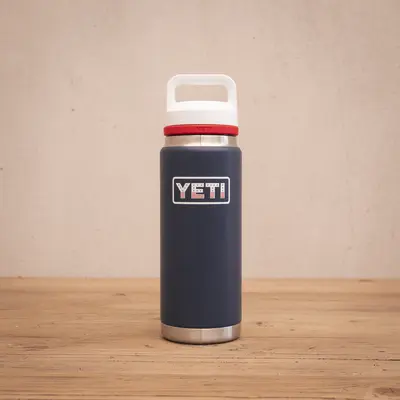 YETI Rambler 26 Oz Bottle - Navy/Red Summer Anthem