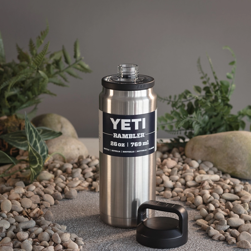 YETI Rambler 26 oz Bottle, Vacuum Insulated, Stainless Steel with Straw  Cap, Black